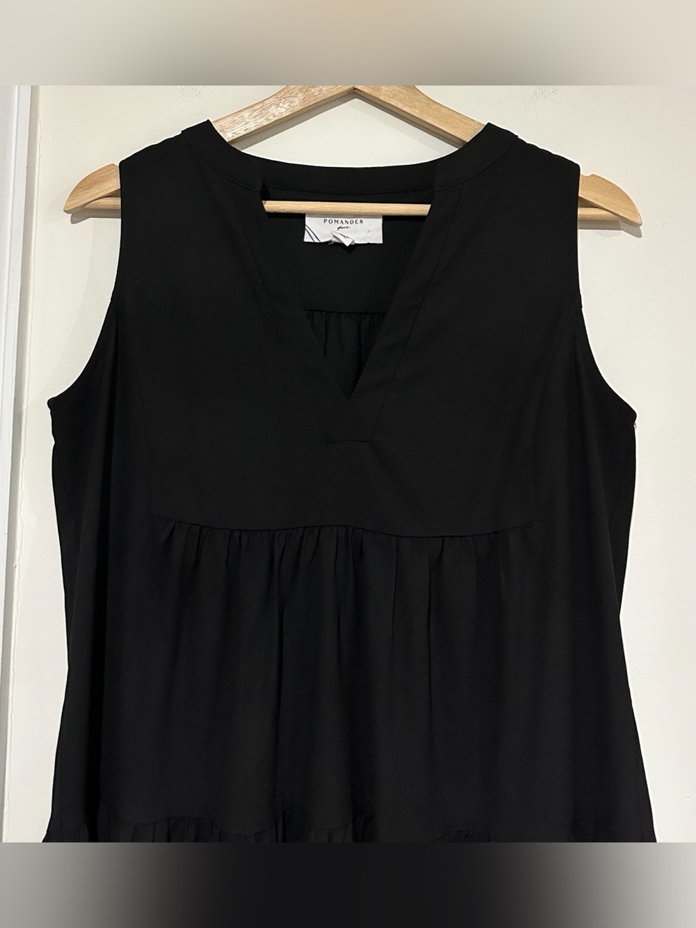 Tuckernuck Pomander Place Black Sleeveless Tiered Kenzo Dress - Picture 6 of 10